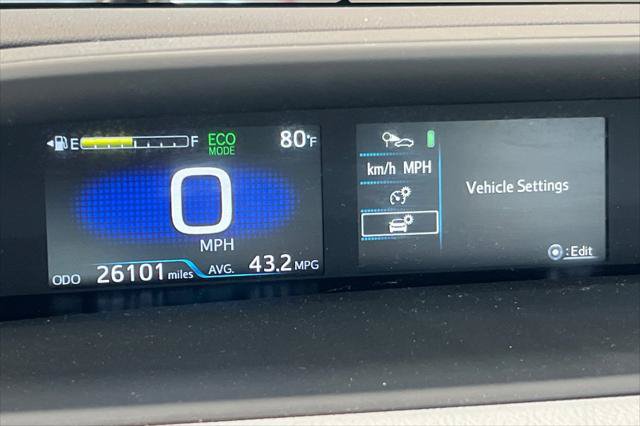 Certified 2021 Toyota Prius LE AWD/4WD image 27