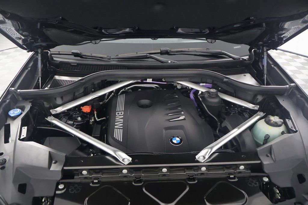 New 2026 BMW X5 sDrive40i w/ M Sport Package image 9