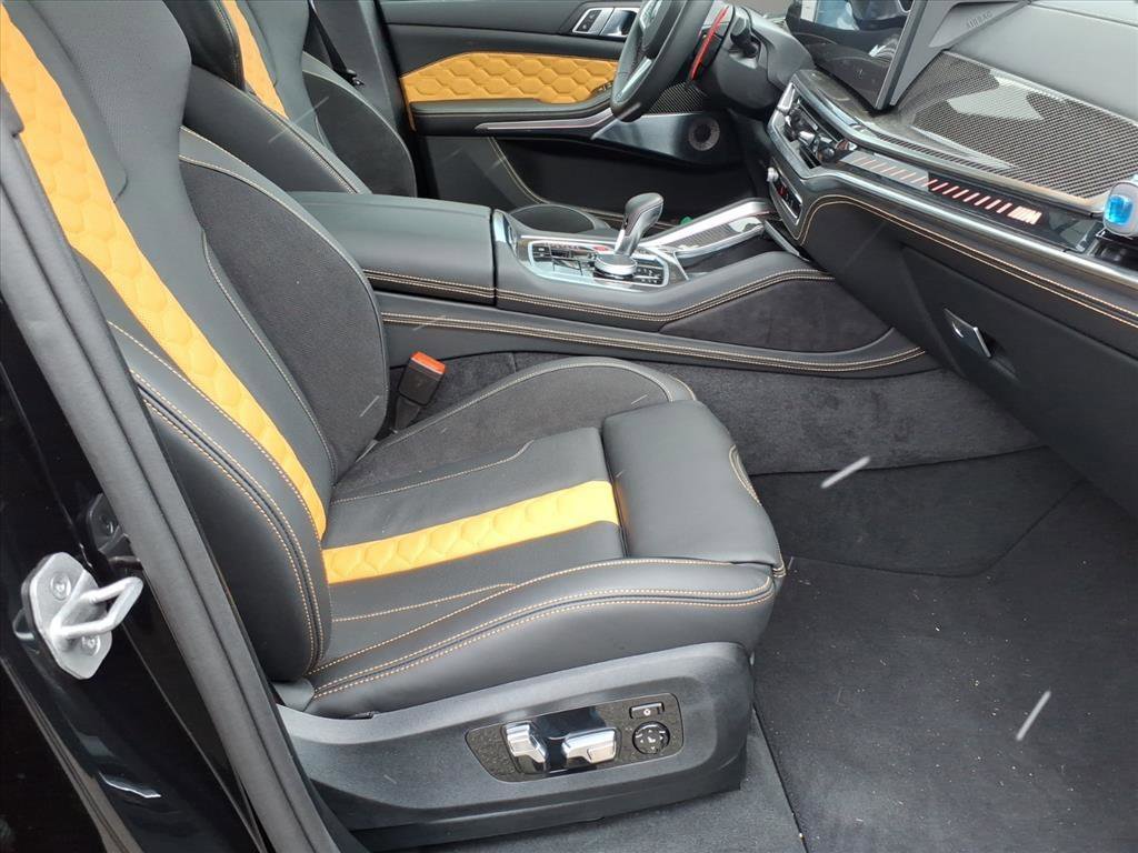 Used 2026 BMW X5 M Competition w/ Executive Package image 7