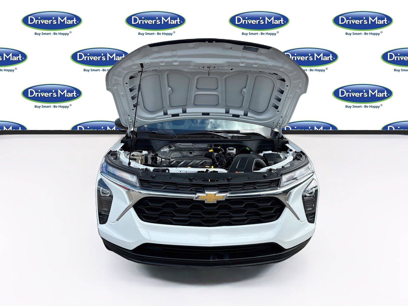 Used 2025 Chevrolet Trax LS FWD image 30