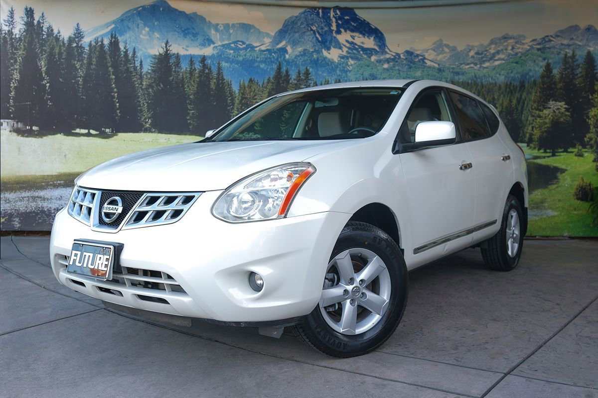 Used 2013 Nissan Rogue S w/ Special Edition Pkg image 1