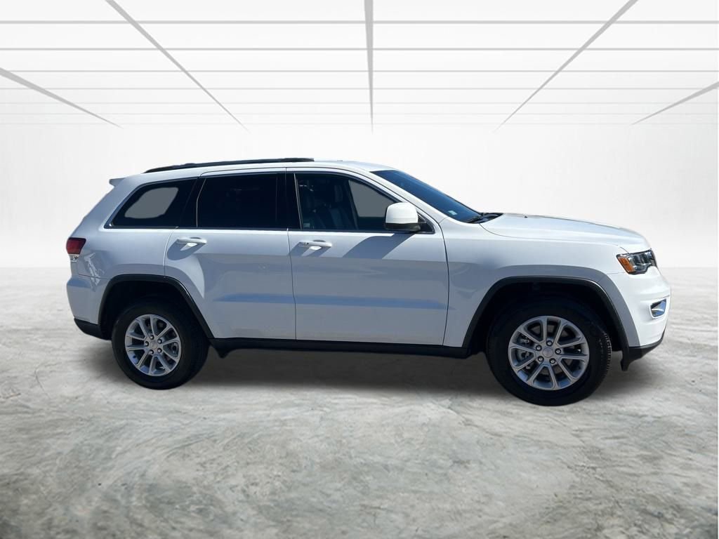Certified 2021 Jeep Grand Cherokee Laredo X image 3