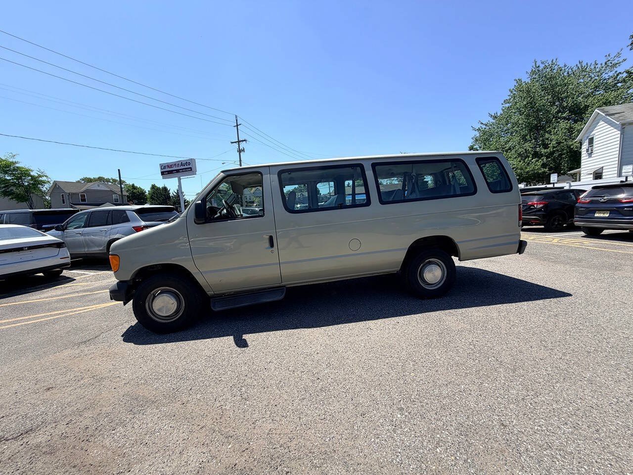 Used 2006 Ford E-350 and Econoline 350 XL RWD image 26