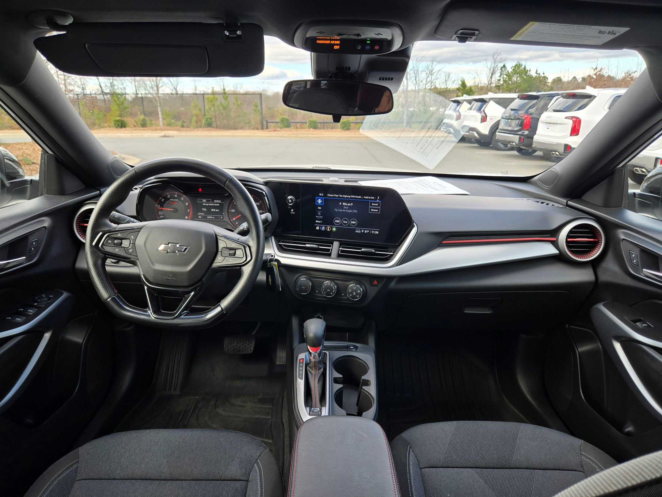 Used 2024 Chevrolet Trax RS image 10