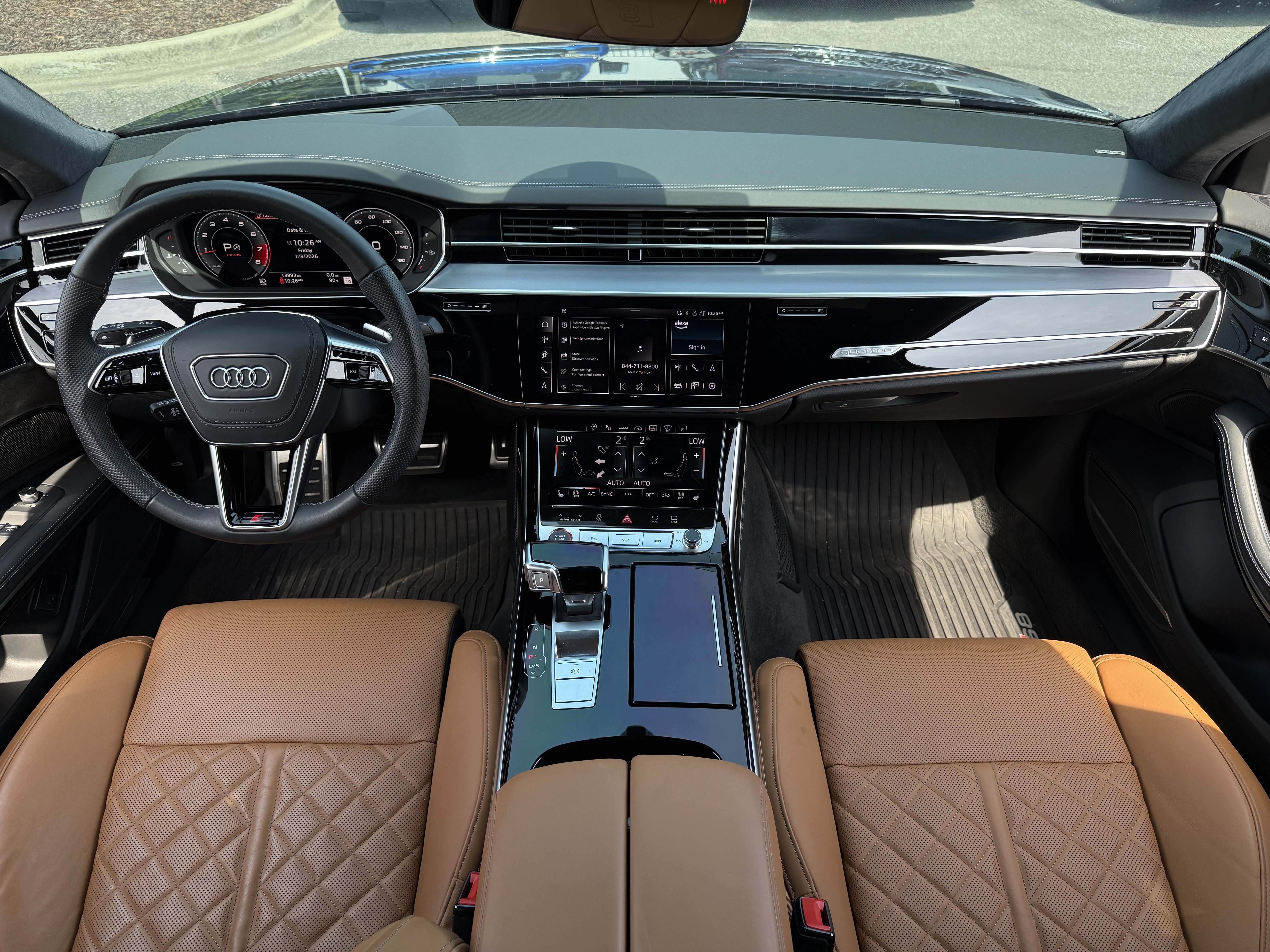 Used 2024 Audi S8 AWD/4WD image 29
