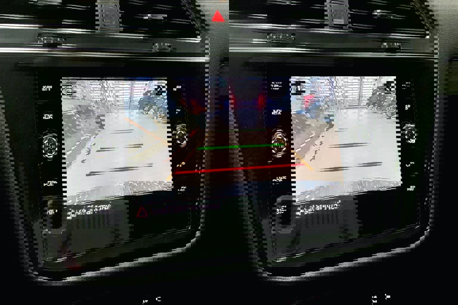 Used 2023 Volkswagen Tiguan SEL R-Line image 25