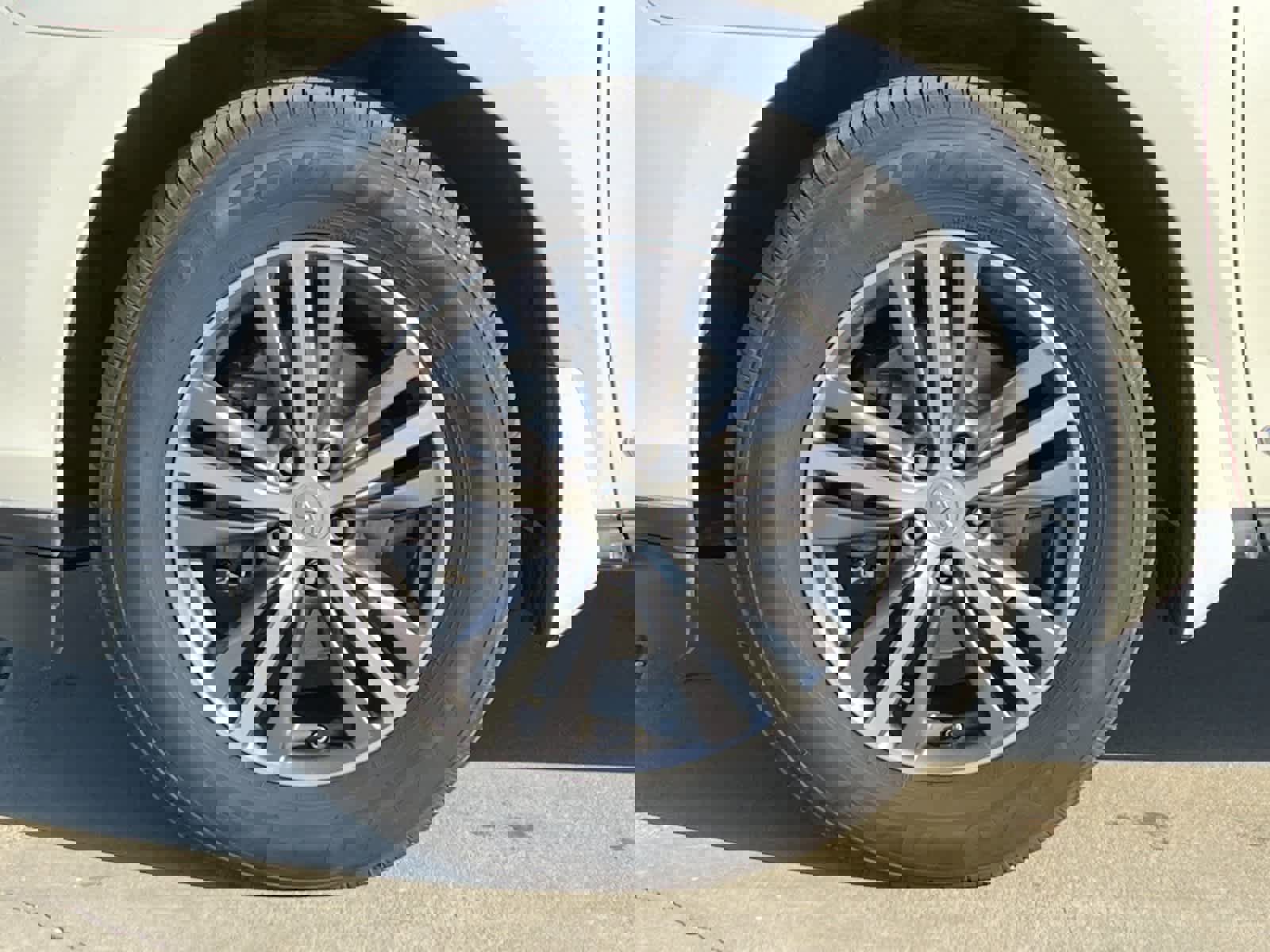 Used 2018 INFINITI QX60 FWD w/ Premium Plus Package image 28