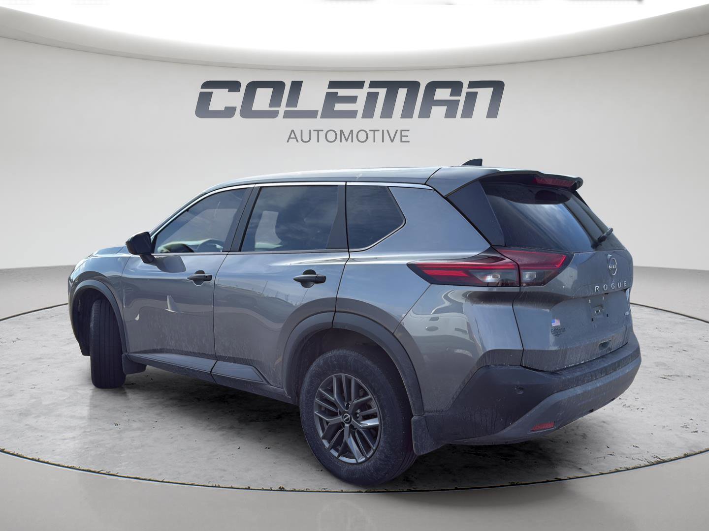 Used 2023 Nissan Rogue S image 3