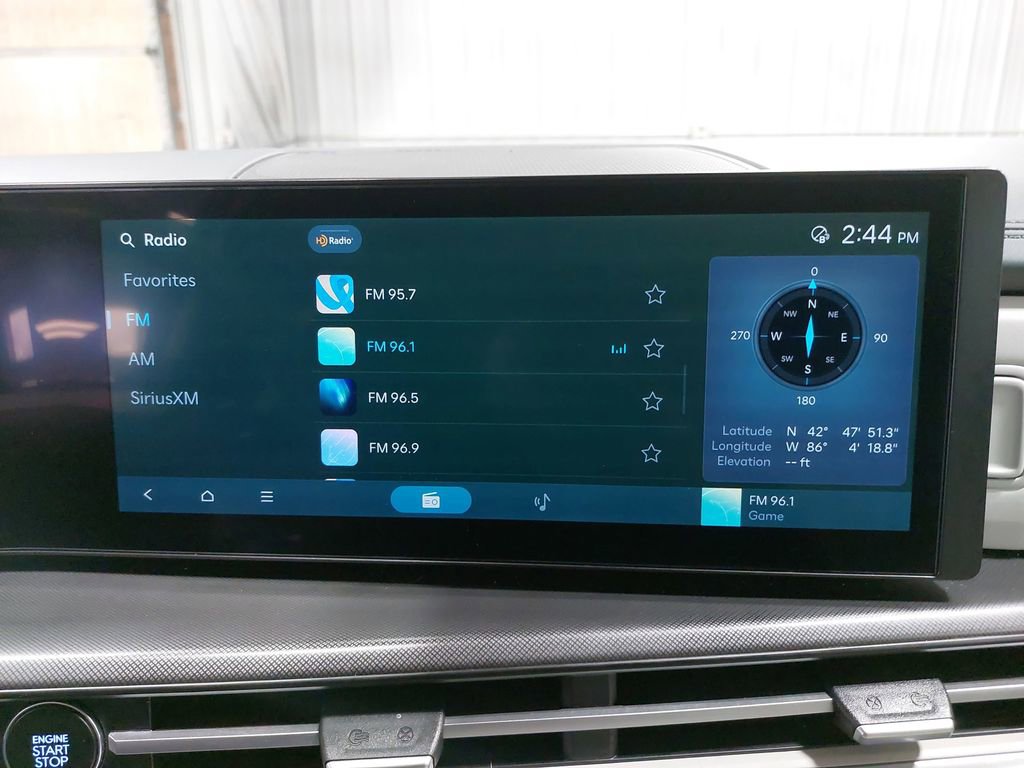 Certified 2025 Hyundai Santa Fe SEL image 24