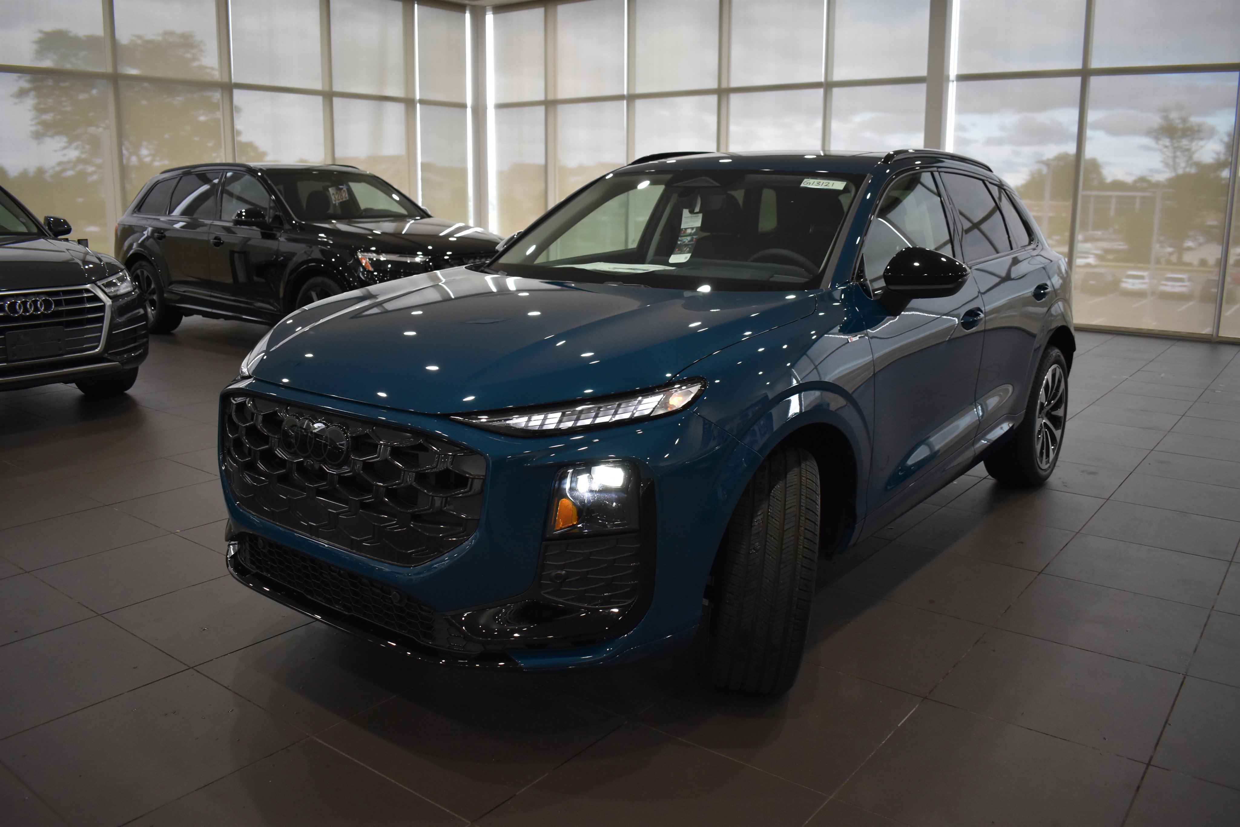 New 2026 Audi Q3 quattro 2.0T AWD/4WD image 3