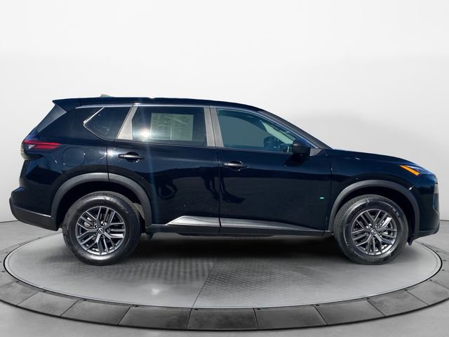 Used 2024 Nissan Rogue S image 6
