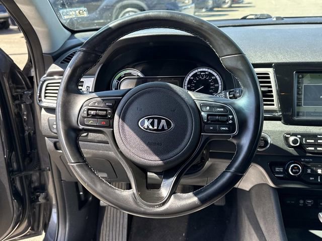 Used 2018 Kia Niro EX w/ EX Touring Graphite Edition image 18