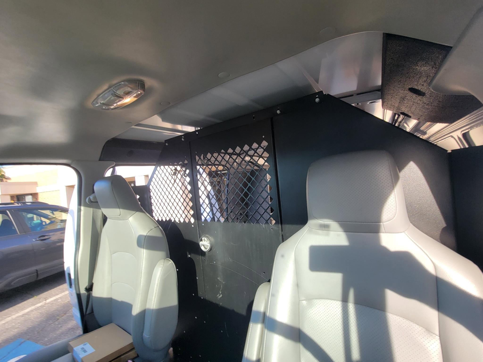 Used 2014 Ford E-150 and Econoline 150 RWD image 21