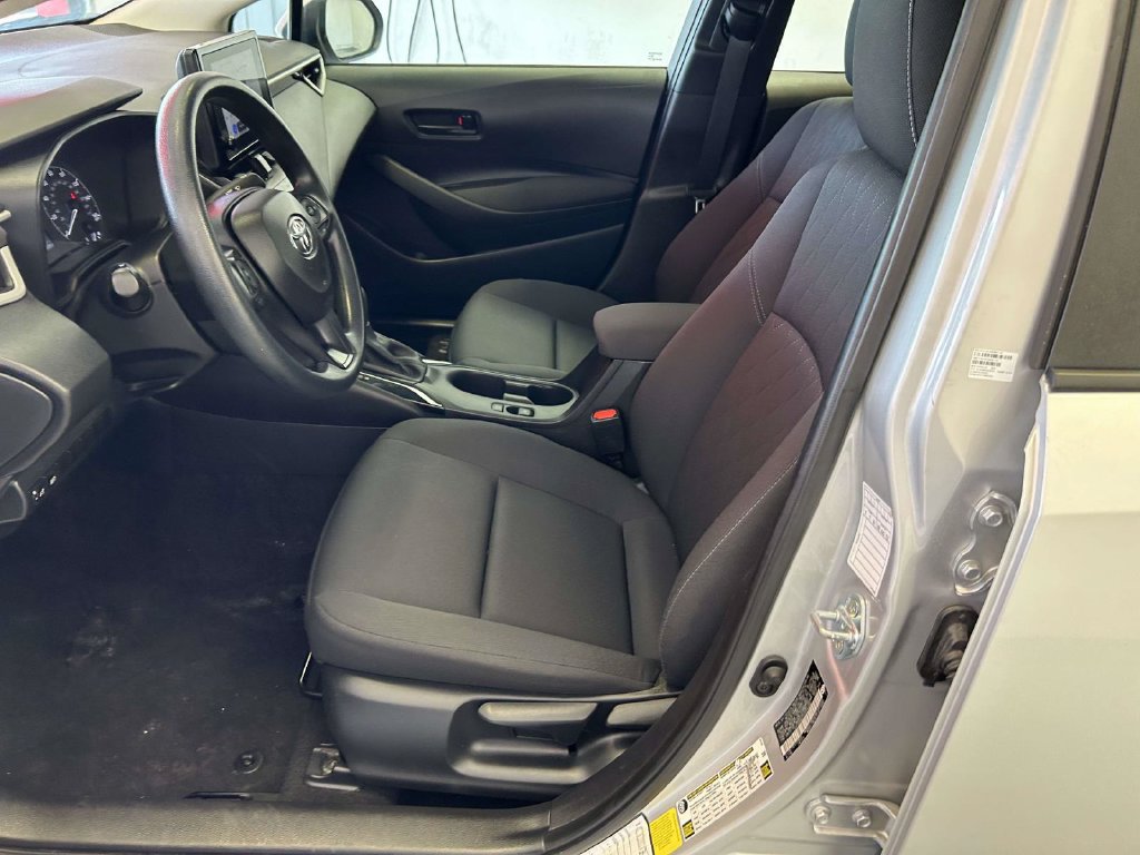 Certified 2025 Toyota Corolla LE FWD image 15