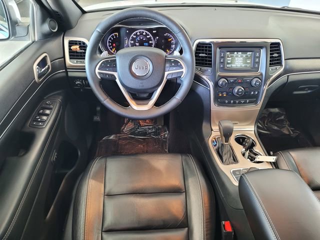 Used 2017 Jeep Grand Cherokee Limited image 16