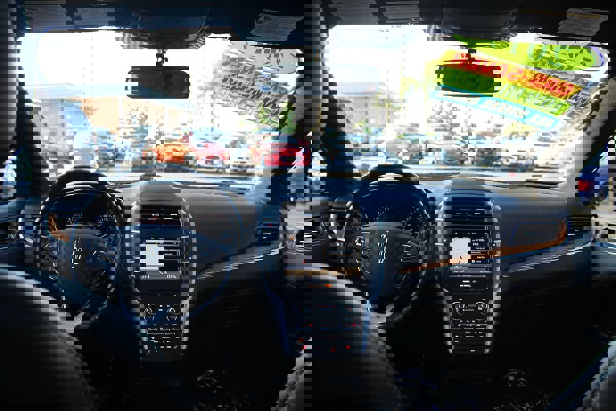 Used 2017 Lincoln MKC Select w/ Select Plus Package image 29