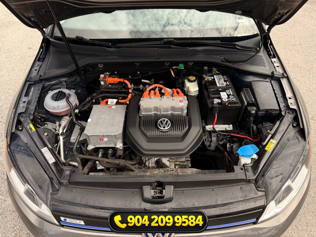 Used 2016 Volkswagen e-Golf SE FWD image 36