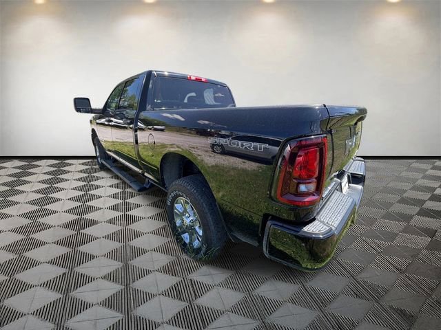 Used 2025 RAM 3500 Big Horn image 9