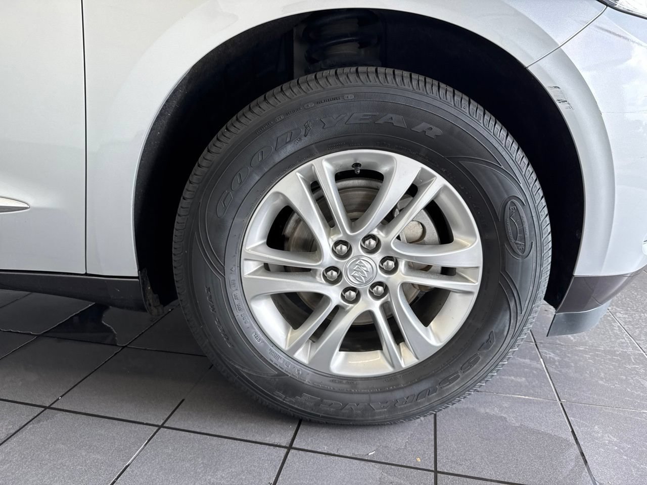 Used 2020 Buick Enclave Essence AWD/4WD image 55