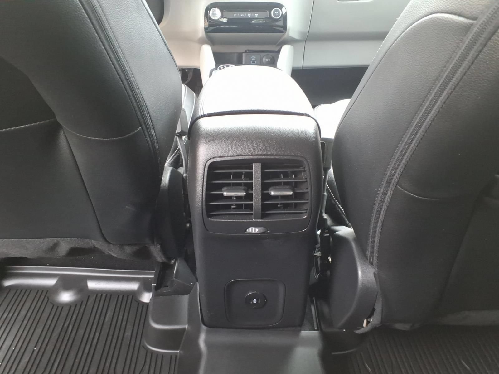 Used 2023 Ford Escape Platinum w/ Premium Technology Package AWD/4WD image 30