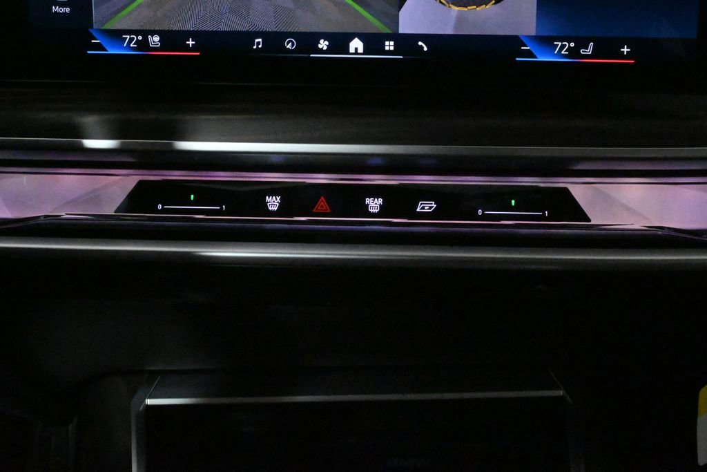 New 2025 BMW 740i xDrive image 24