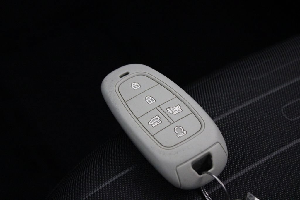 Certified 2024 Hyundai Santa Cruz SEL w/ Activity Package FWD image 30