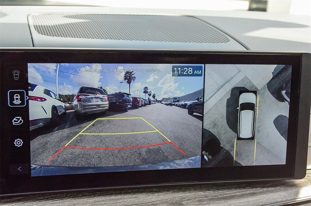 Used 2024 Hyundai Santa Fe Limited image 22