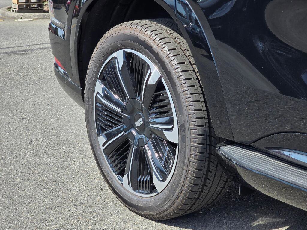 New 2025 Cadillac Escalade IQ Sport 2 AWD/4WD image 18