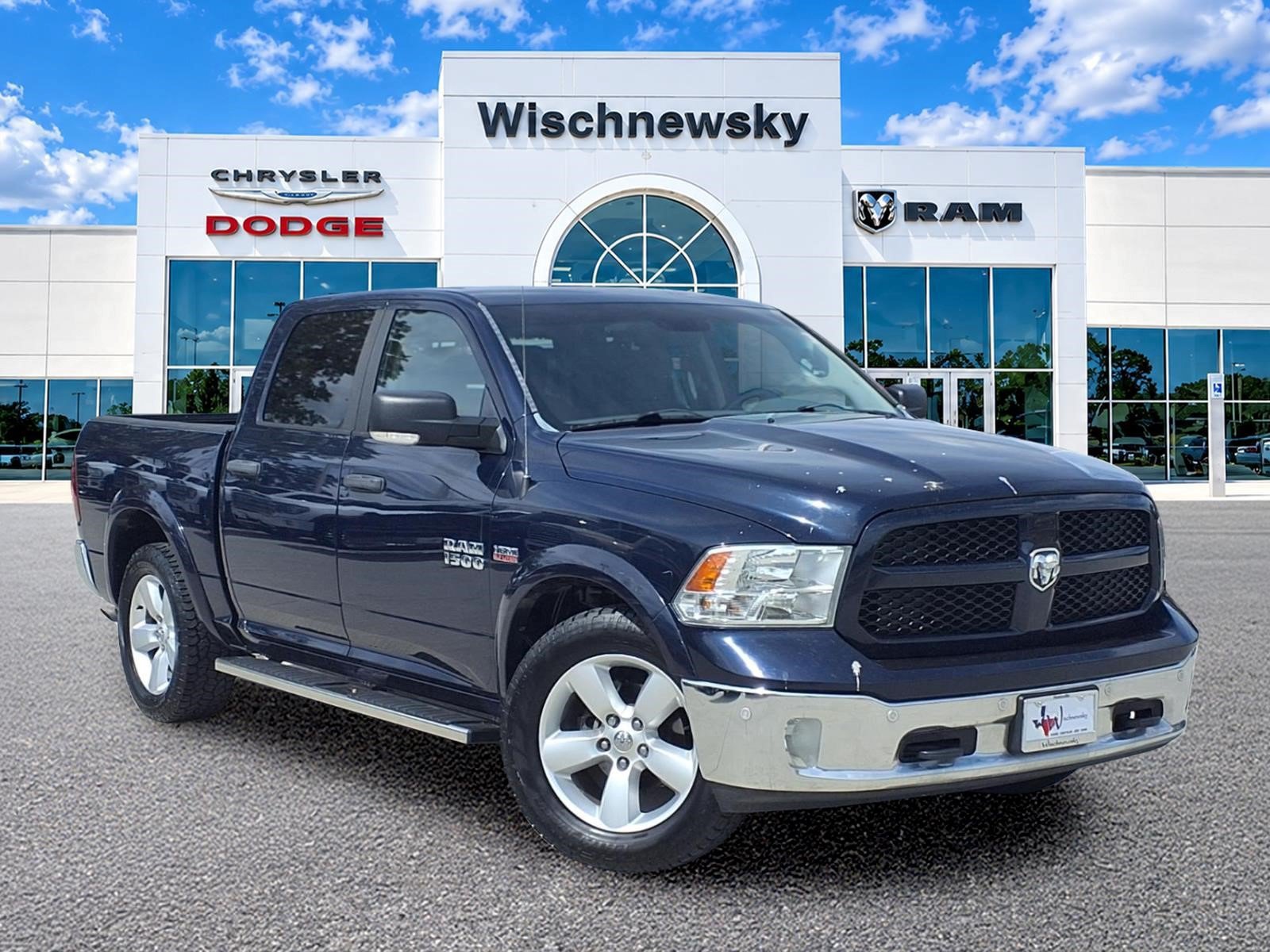 Used 2015 RAM 1500 Outdoorsman RWD image 1