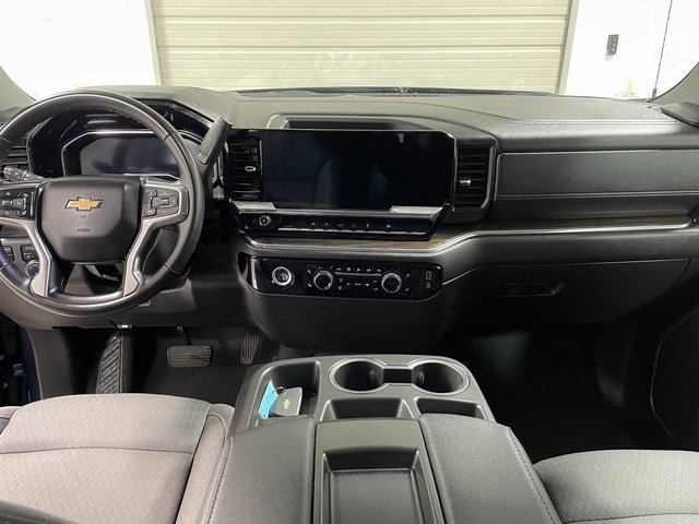 Used 2023 Chevrolet Silverado 1500 LT image 13