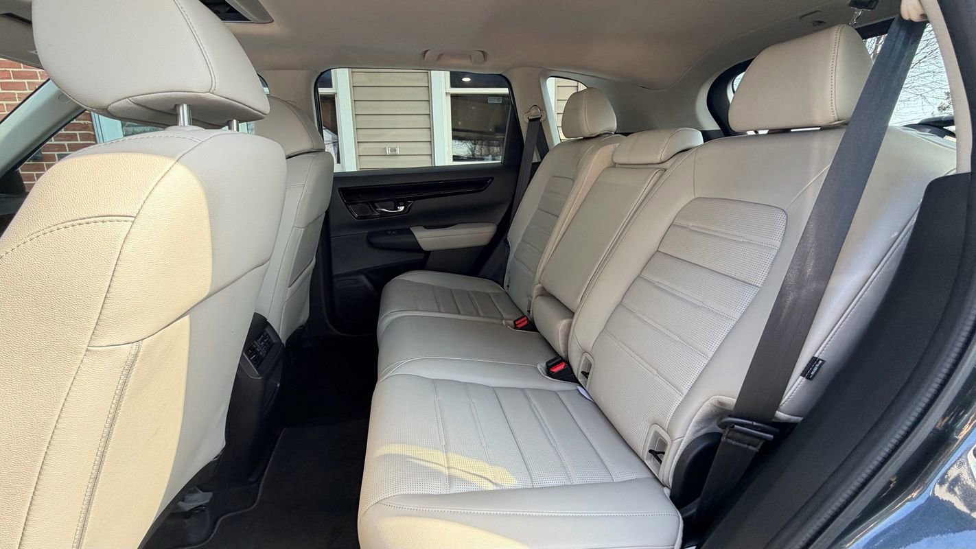 Used 2025 Honda CR-V EX-L image 9