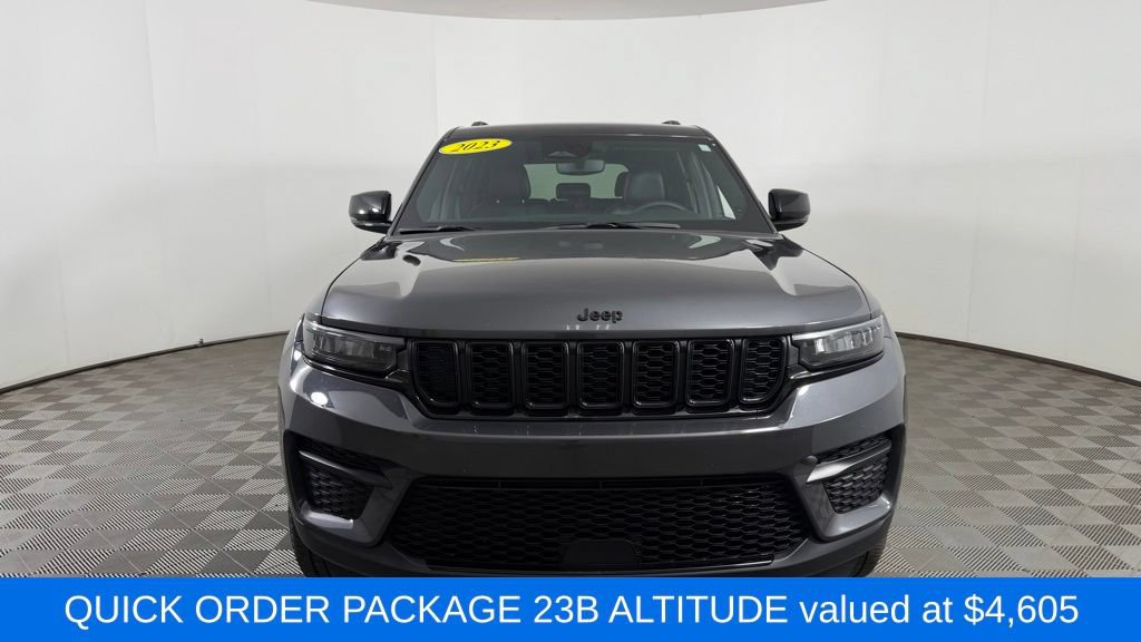 Used 2023 Jeep Grand Cherokee Altitude AWD/4WD video 2