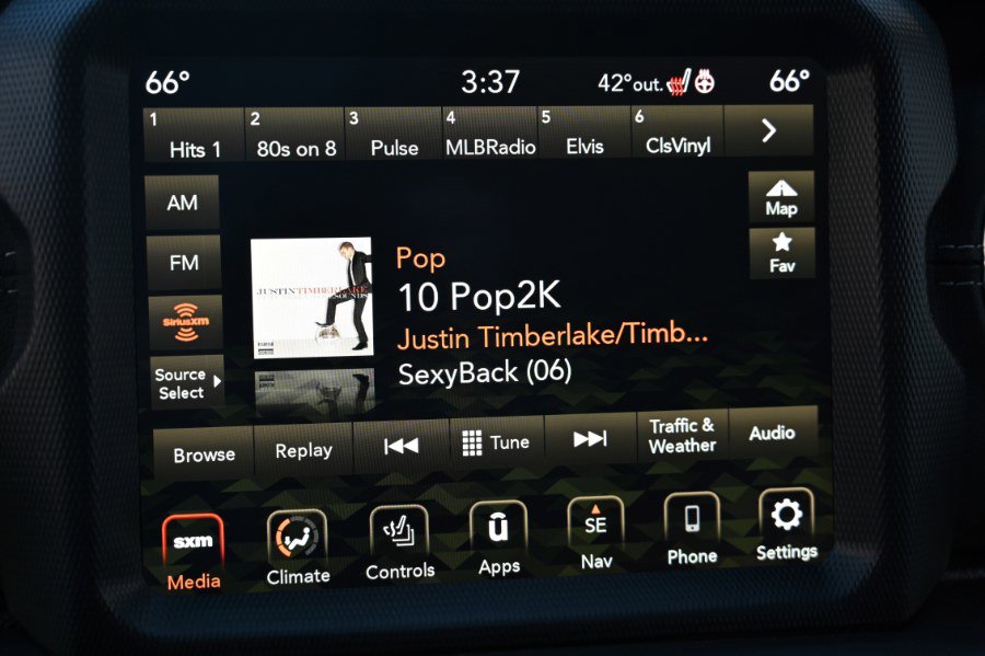 Used 2022 Jeep Wrangler Unlimited Sahara w/ Cold Weather Group image 30