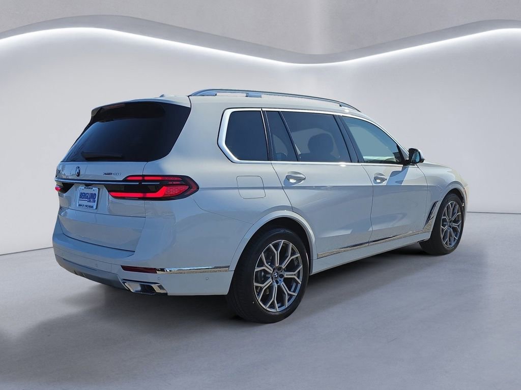 New 2026 BMW X7 xDrive40i image 4