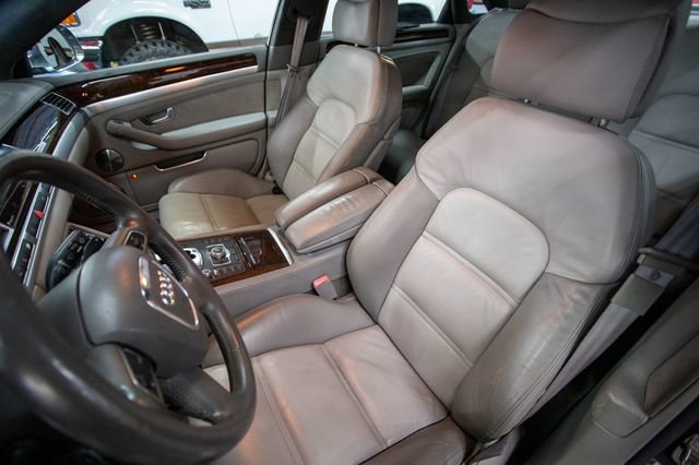 Used 2009 Audi S8 image 4