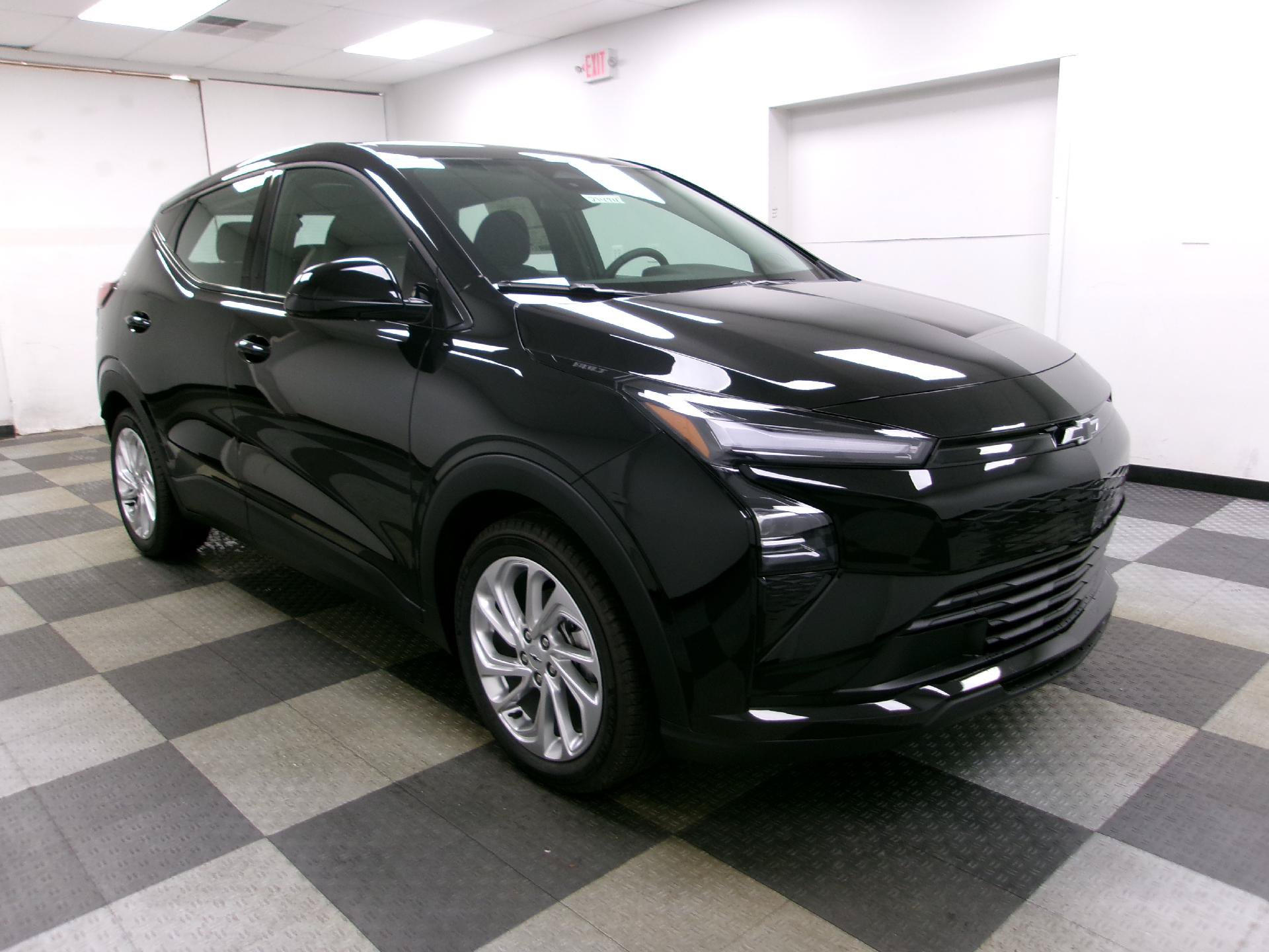 New 2027 Chevrolet Bolt LT w/ Comfort Package FWD image 14