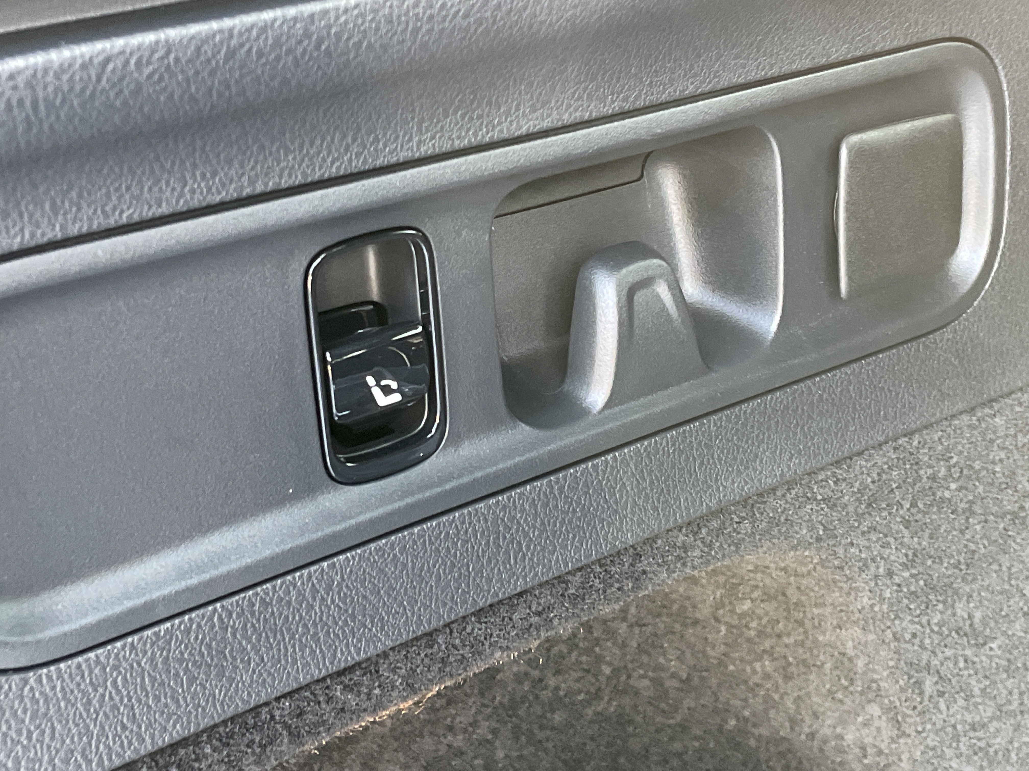 New 2026 Mercedes-Benz GLC 300 image 10