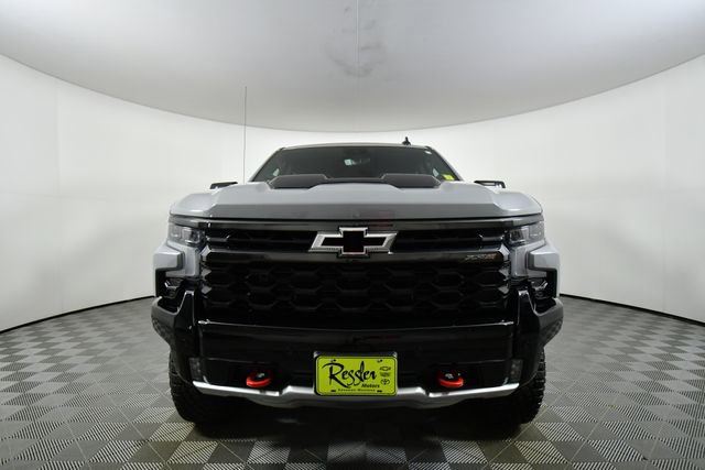 Used 2025 Chevrolet Silverado 1500 ZR2 w/ Technology Package image 7