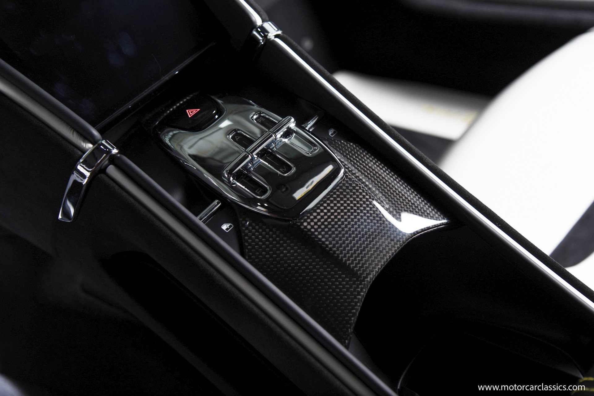 Used 2024 Ferrari Roma image 31