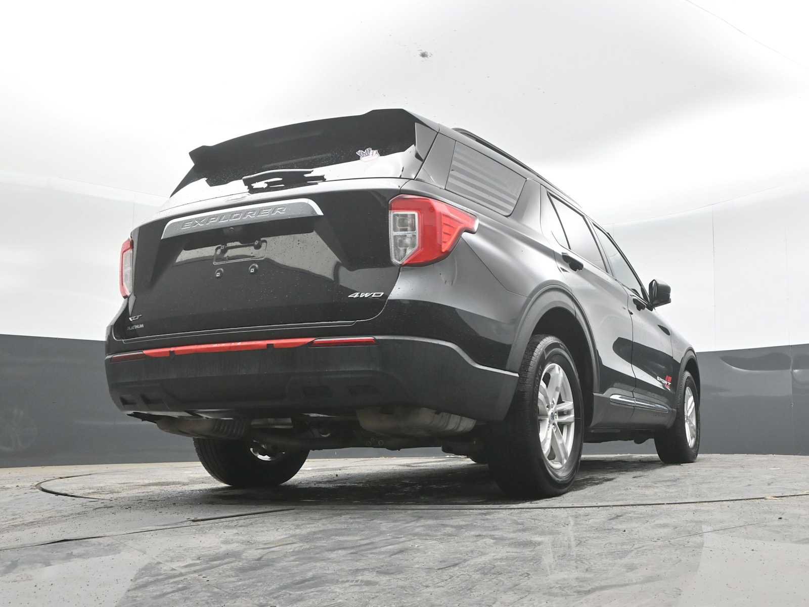 Used 2021 Ford Explorer XLT AWD/4WD image 33