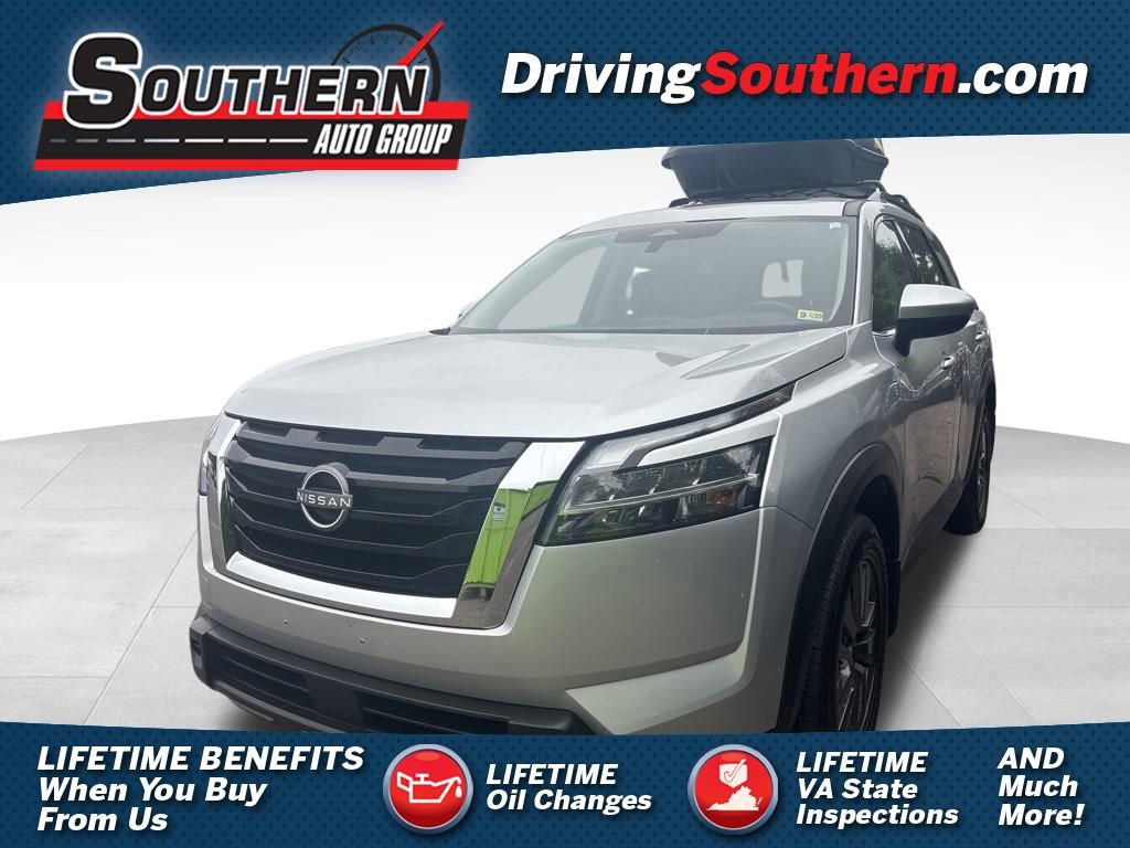 Used 2022 Nissan Pathfinder SV w/ SV Premium Package image 1