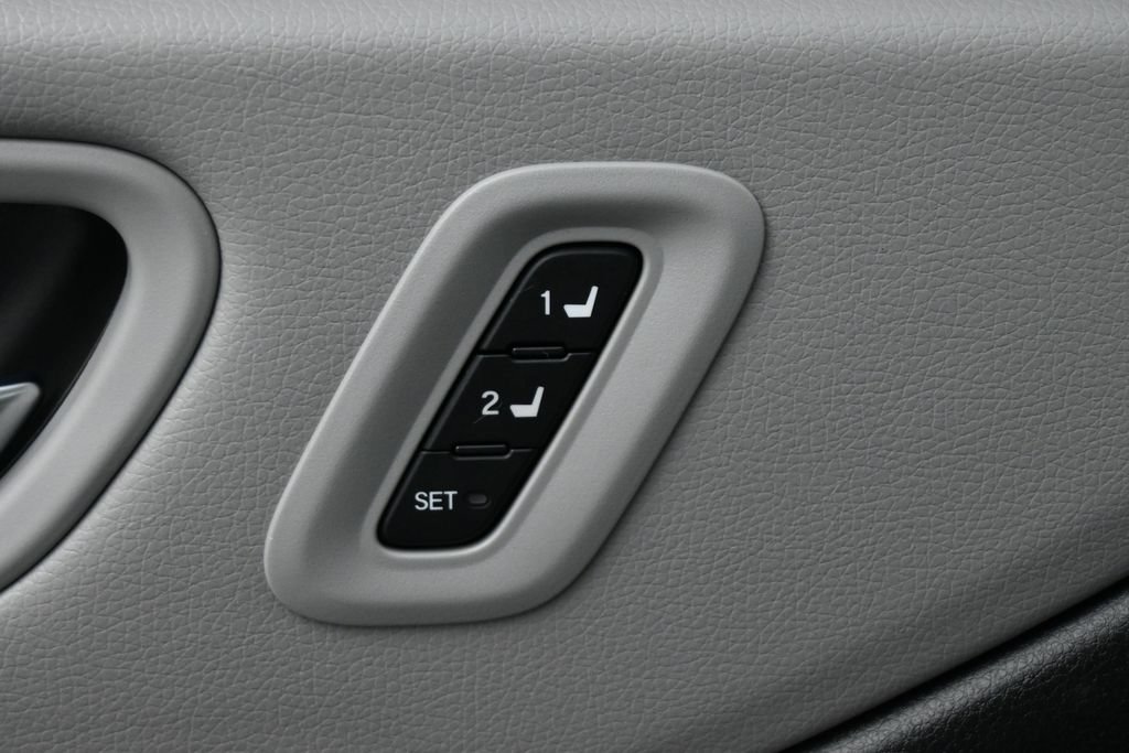 Used 2024 Honda Pilot Elite image 5
