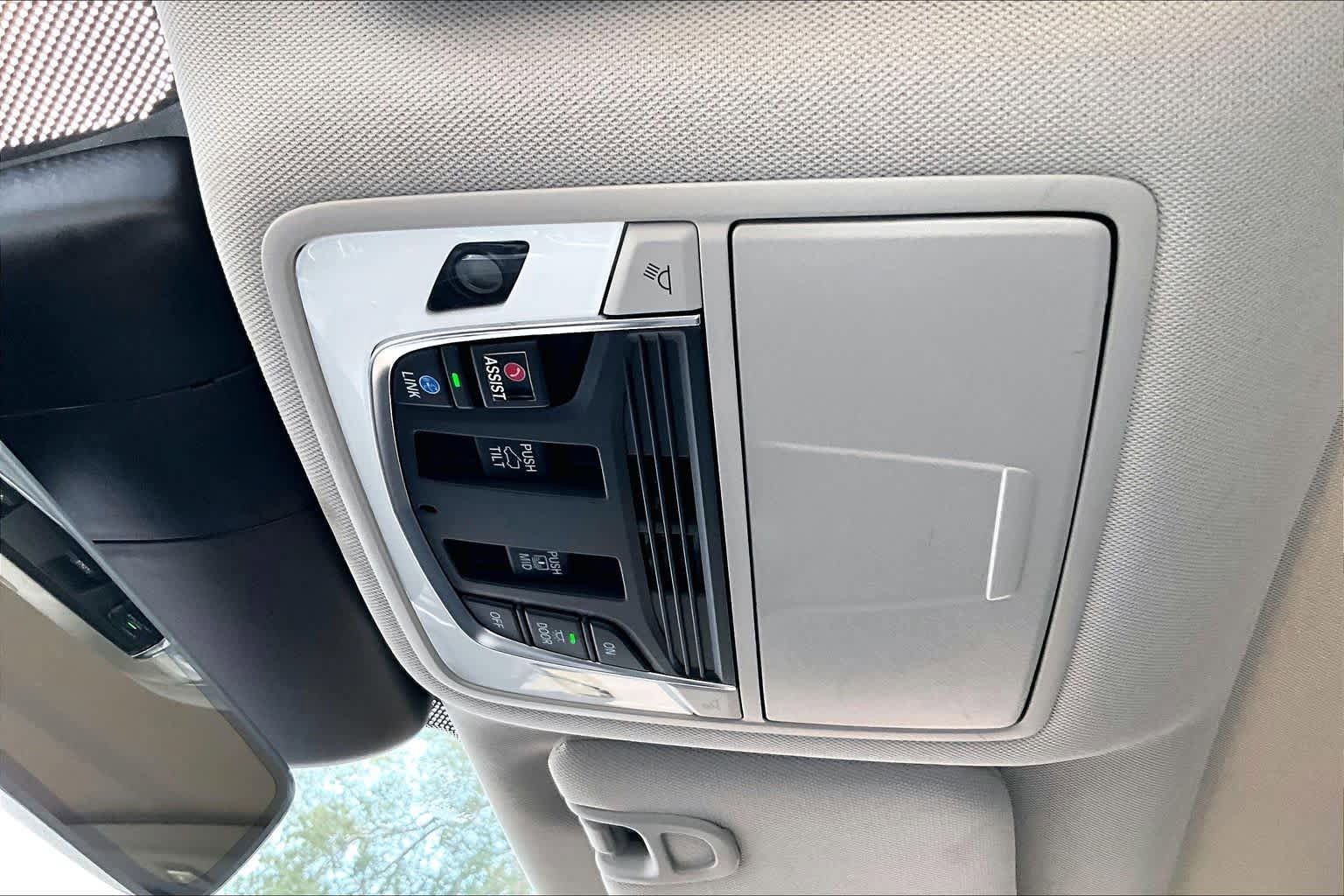Certified 2023 Acura RDX FWD w/ Technology Package image 32