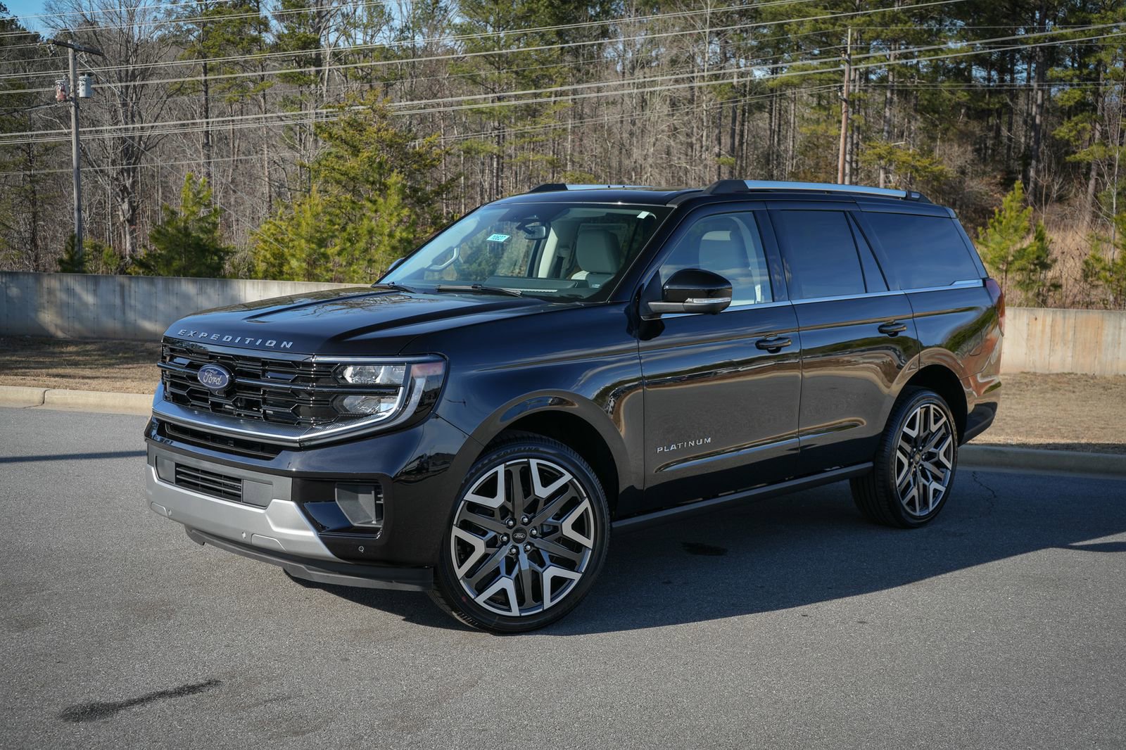 New 2026 Ford Expedition Platinum w/ Platinum Ultimate Package AWD/4WD image 3