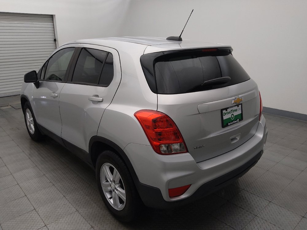 Used 2020 Chevrolet Trax LS w/ Tint and Cruise Package FWD image 5