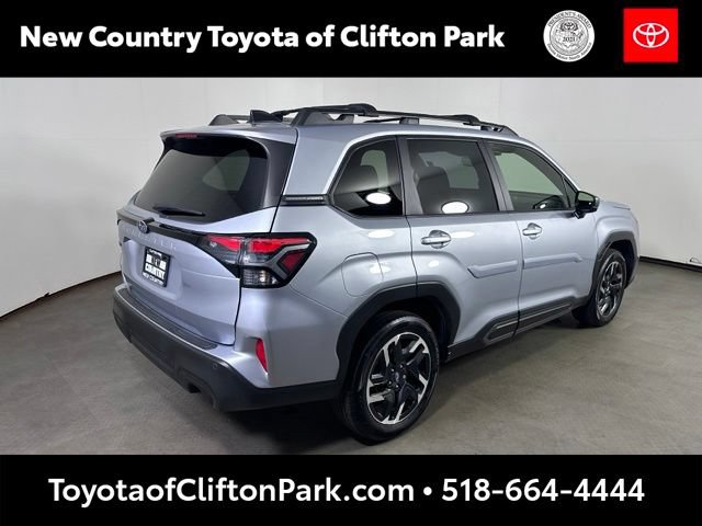 Used 2025 Subaru Forester Limited AWD/4WD image 3