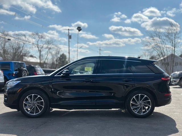 Used 2025 Lincoln Corsair Grand Touring w/ Equipment Group 301A image 3