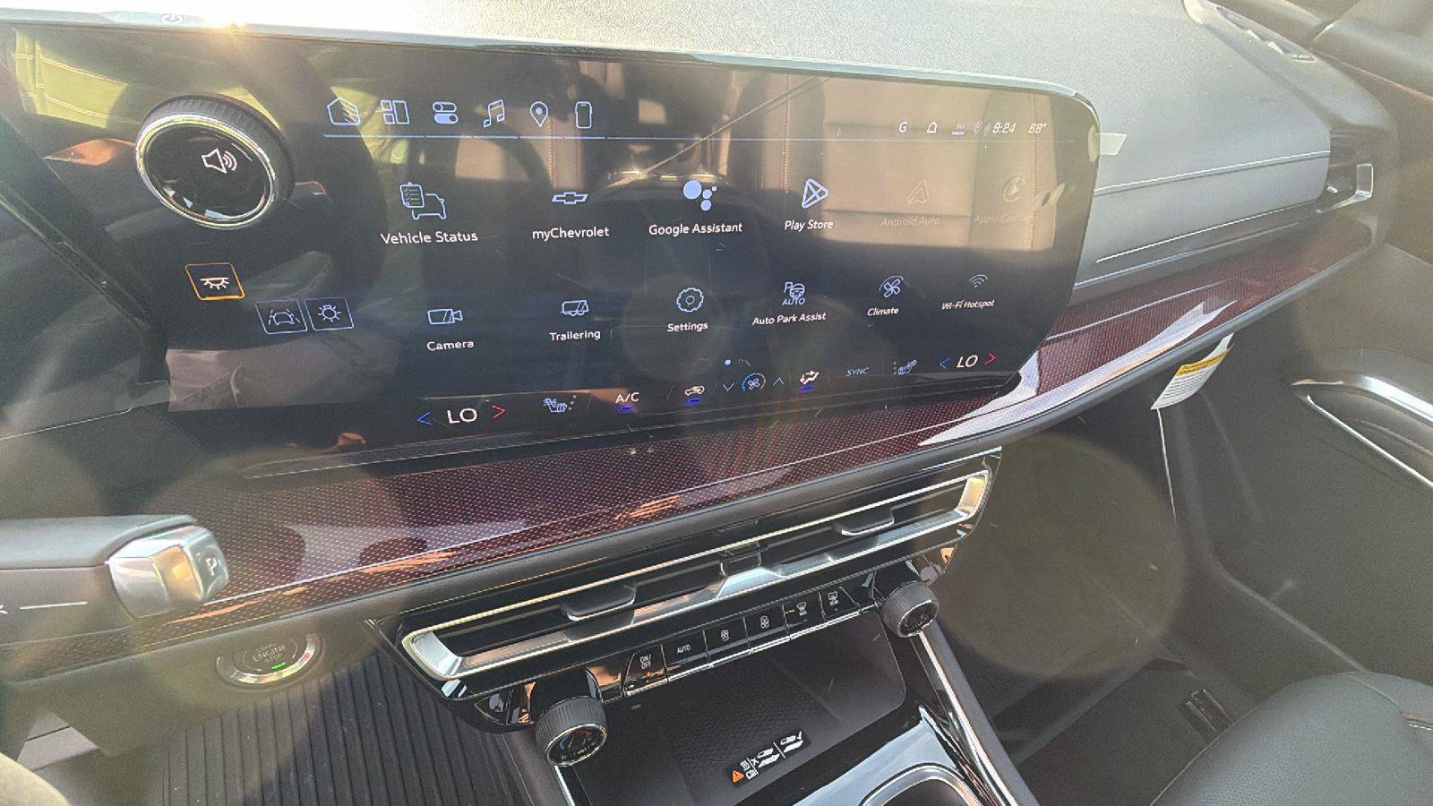 New 2026 Chevrolet Traverse Z71 w/ Enhanced Driving Package AWD/4WD image 24