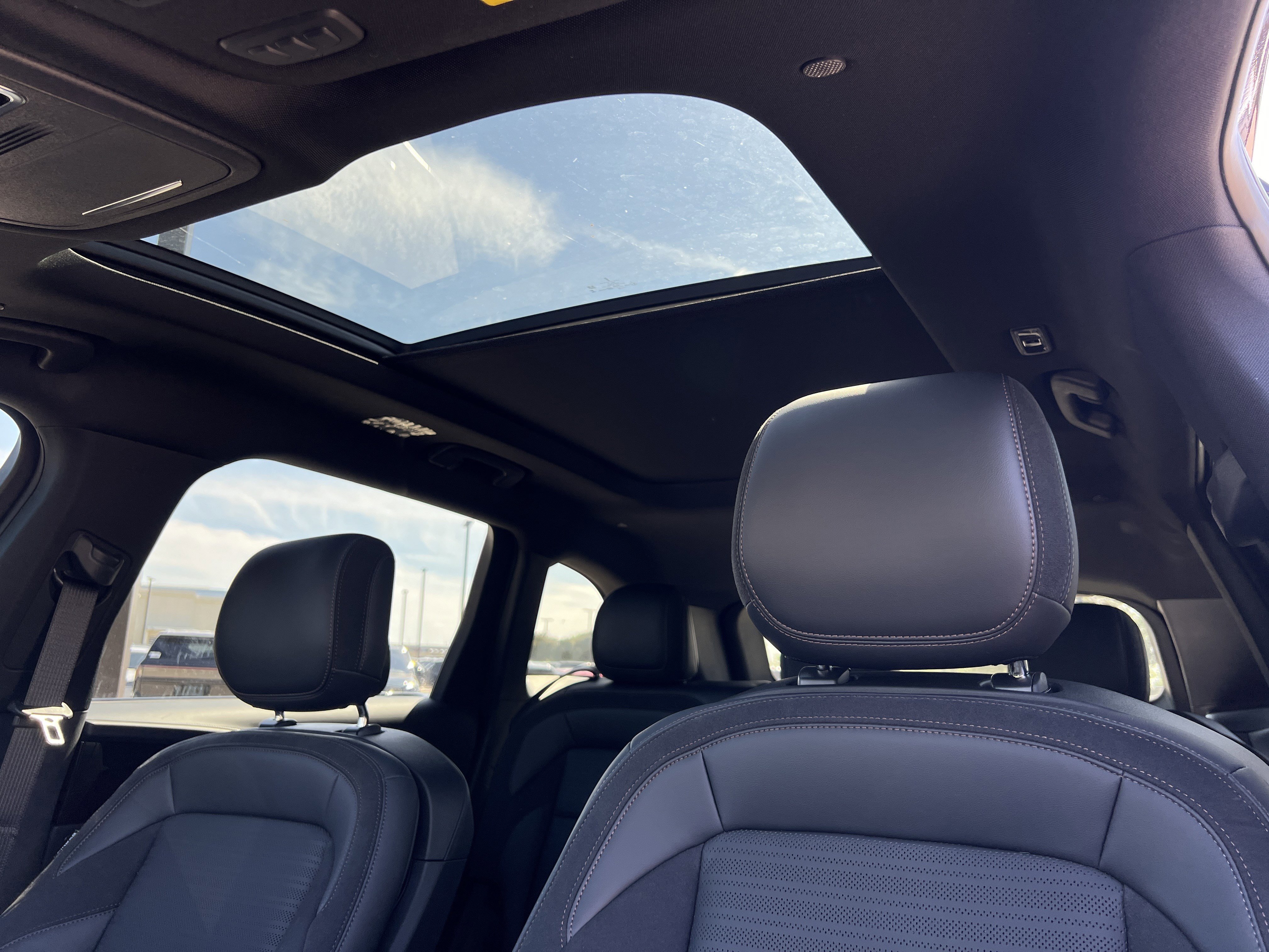 New 2025 Lincoln Nautilus Reserve w/ Jet Appearance Package image 26