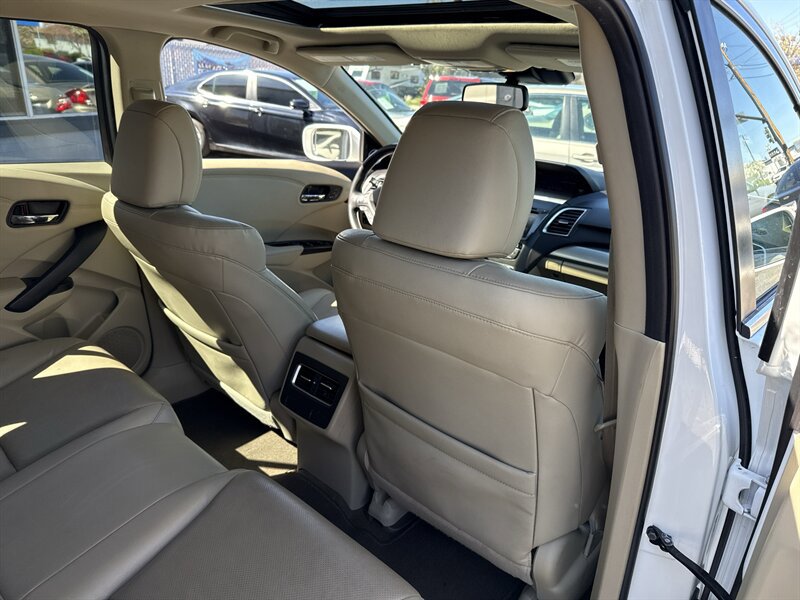 Used 2018 Acura RDX AWD w/ Advance Package image 30
